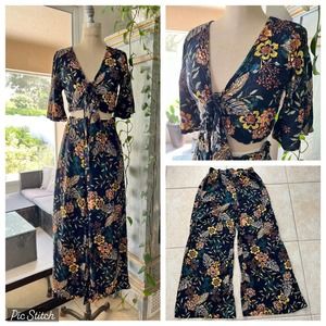 Vacation Wear Set Tie-Front Cabana Tropical Printed Crop Top & Palazzo Pants
